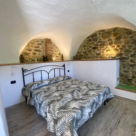 Agriturismo La Cascina Dei Chicchi Bagnone Екстер'єр фото