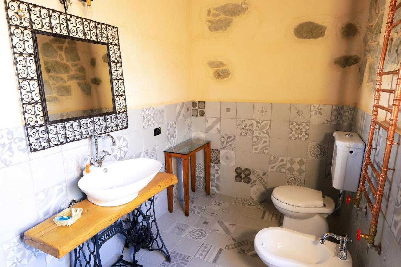 Agriturismo La Cascina Dei Chicchi Bagnone Екстер'єр фото