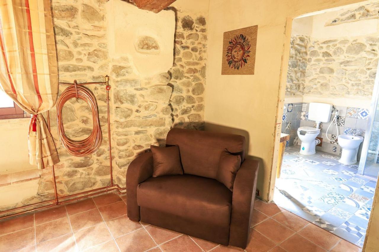 Agriturismo La Cascina Dei Chicchi Bagnone Екстер'єр фото