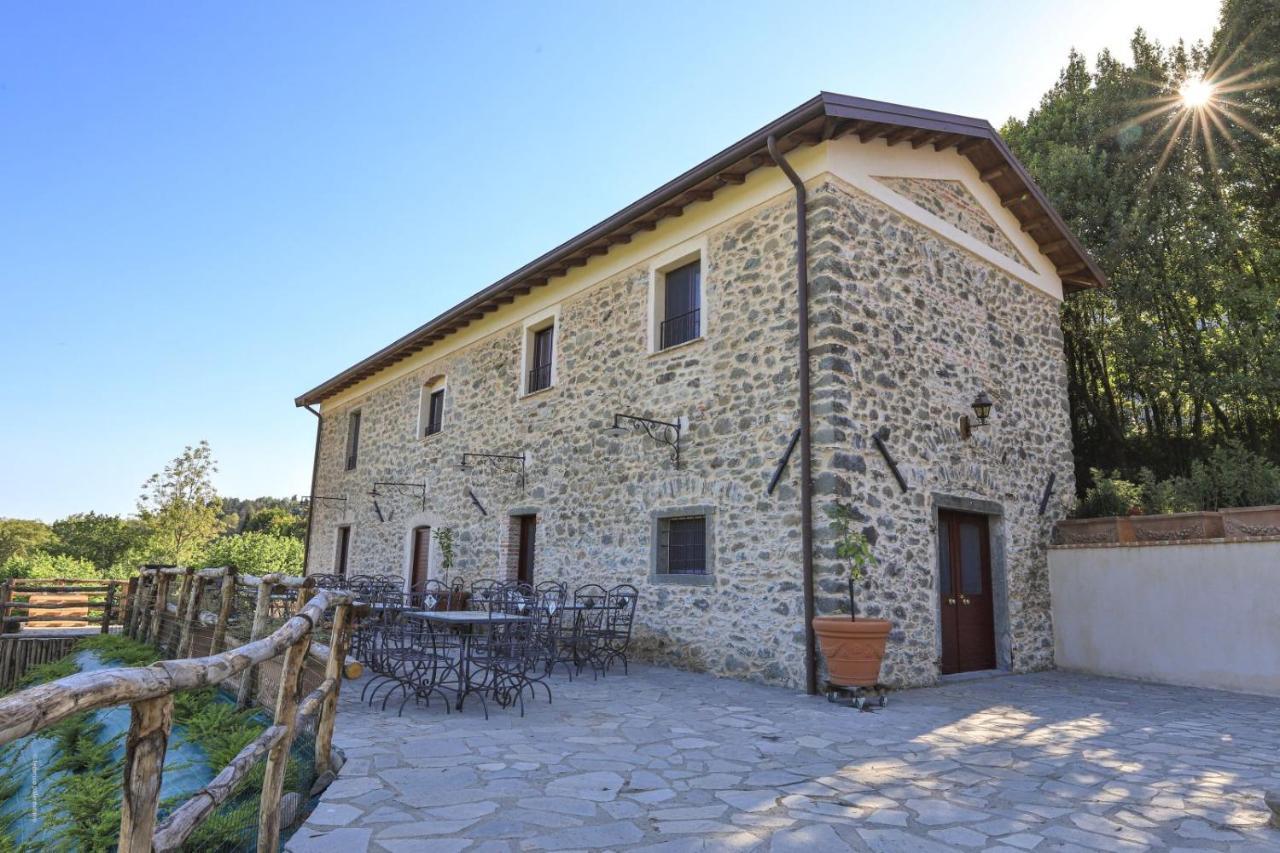 Agriturismo La Cascina Dei Chicchi Bagnone Екстер'єр фото