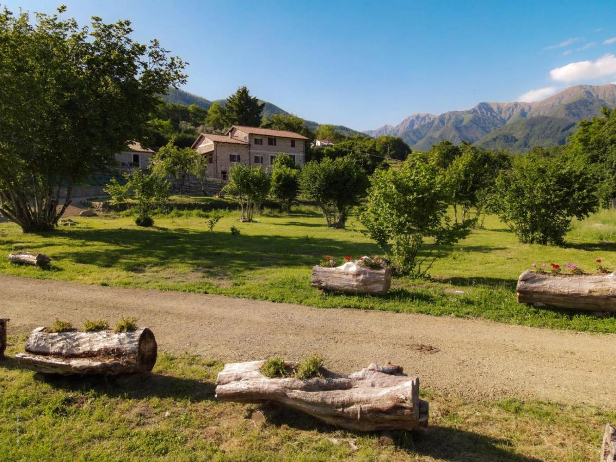 Agriturismo La Cascina Dei Chicchi Bagnone Екстер'єр фото