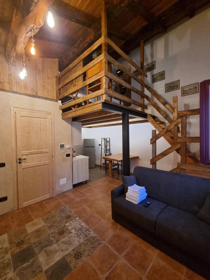 Agriturismo La Cascina Dei Chicchi Bagnone Екстер'єр фото