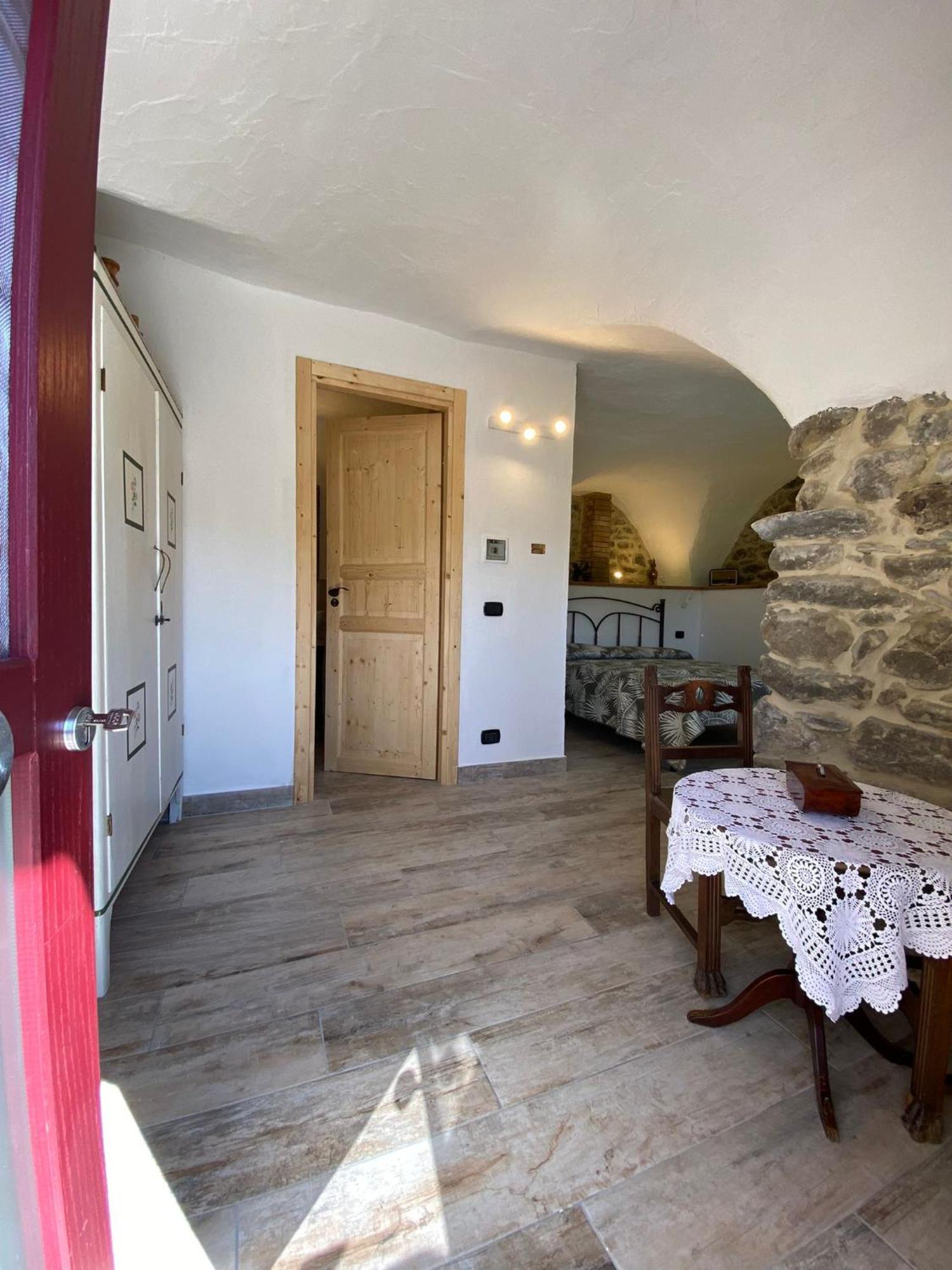 Agriturismo La Cascina Dei Chicchi Bagnone Екстер'єр фото