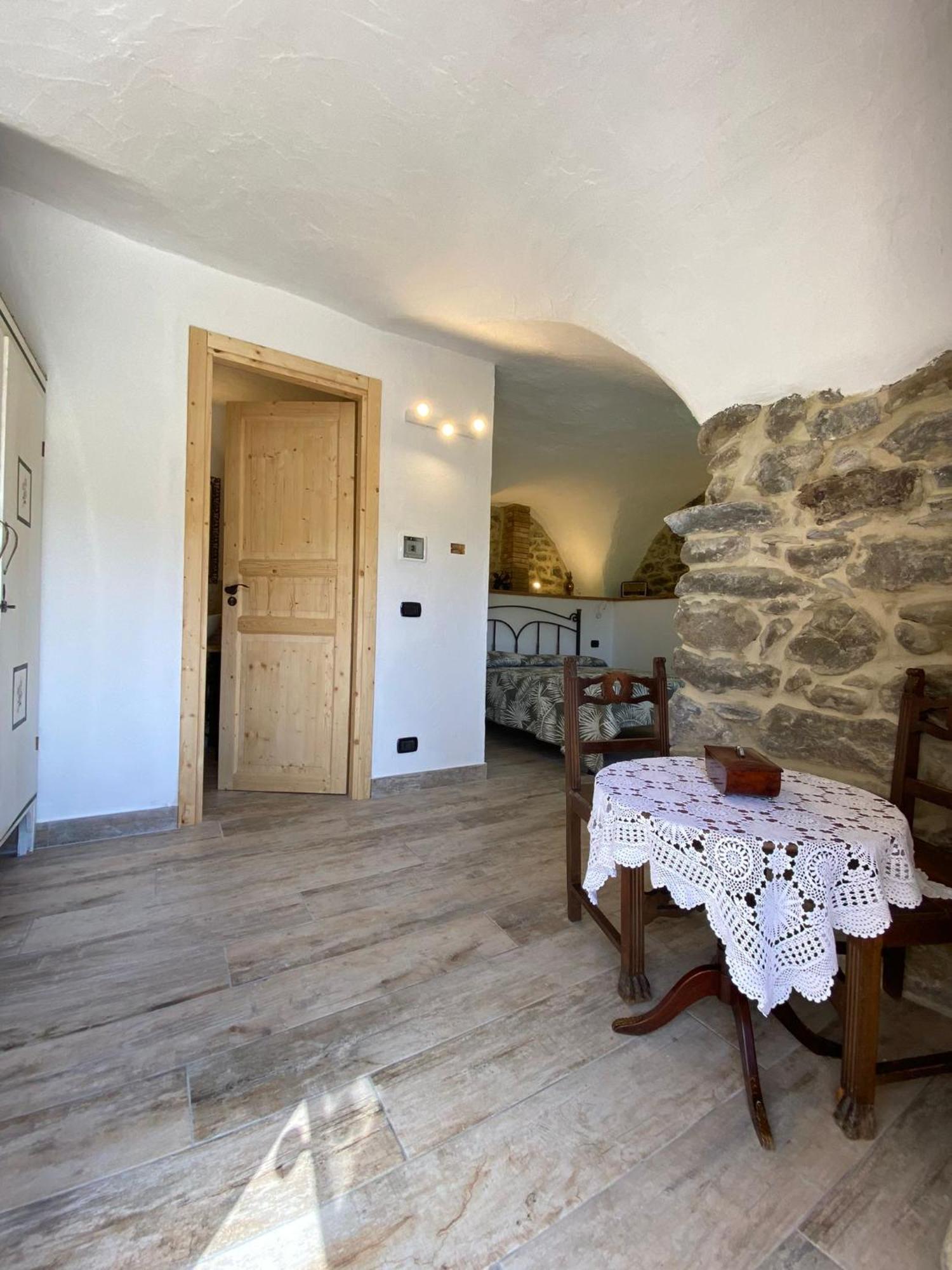 Agriturismo La Cascina Dei Chicchi Bagnone Екстер'єр фото