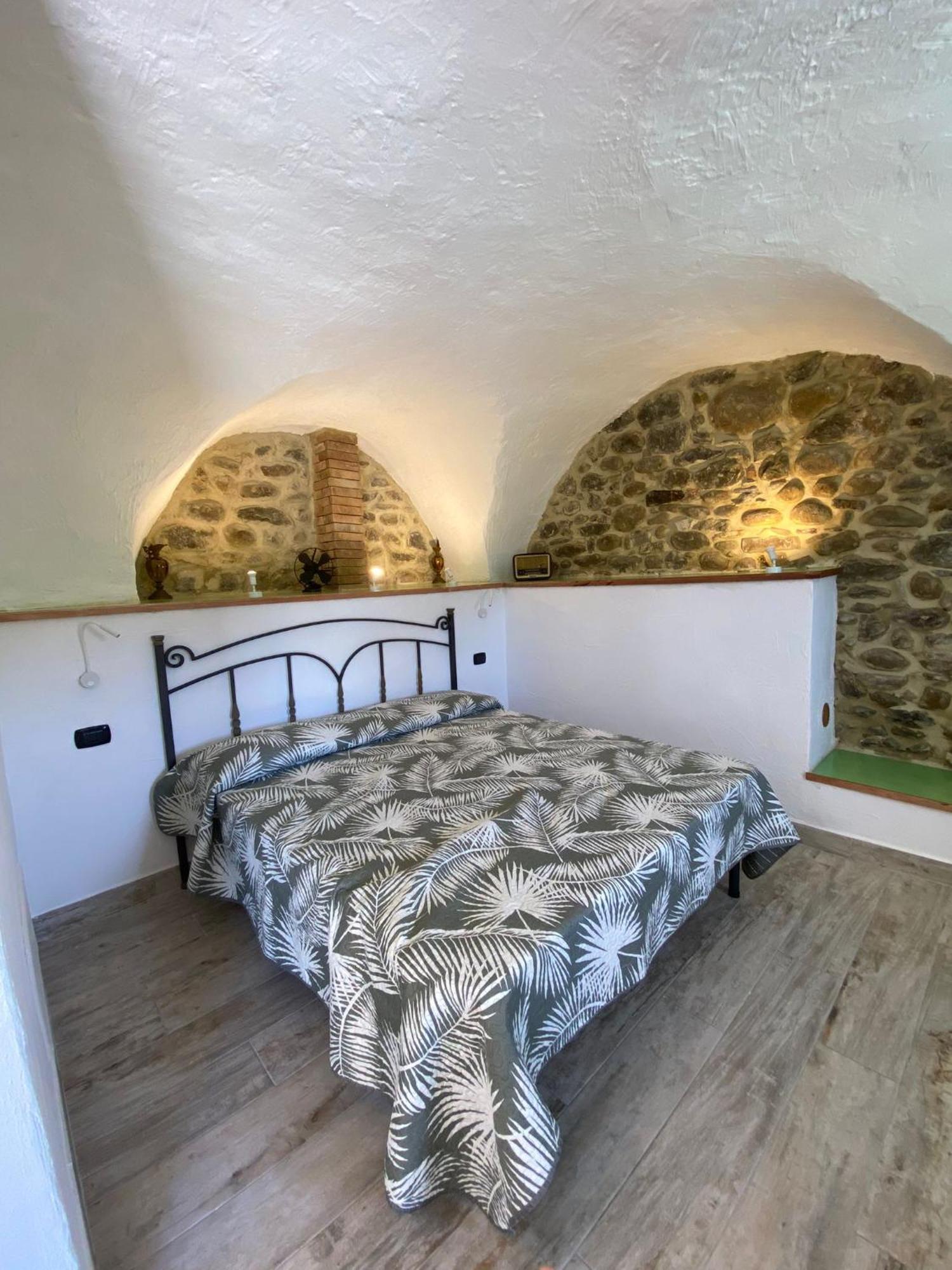 Agriturismo La Cascina Dei Chicchi Bagnone Екстер'єр фото